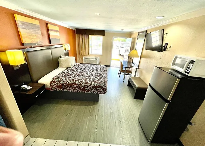 Luxury Inn Liberty