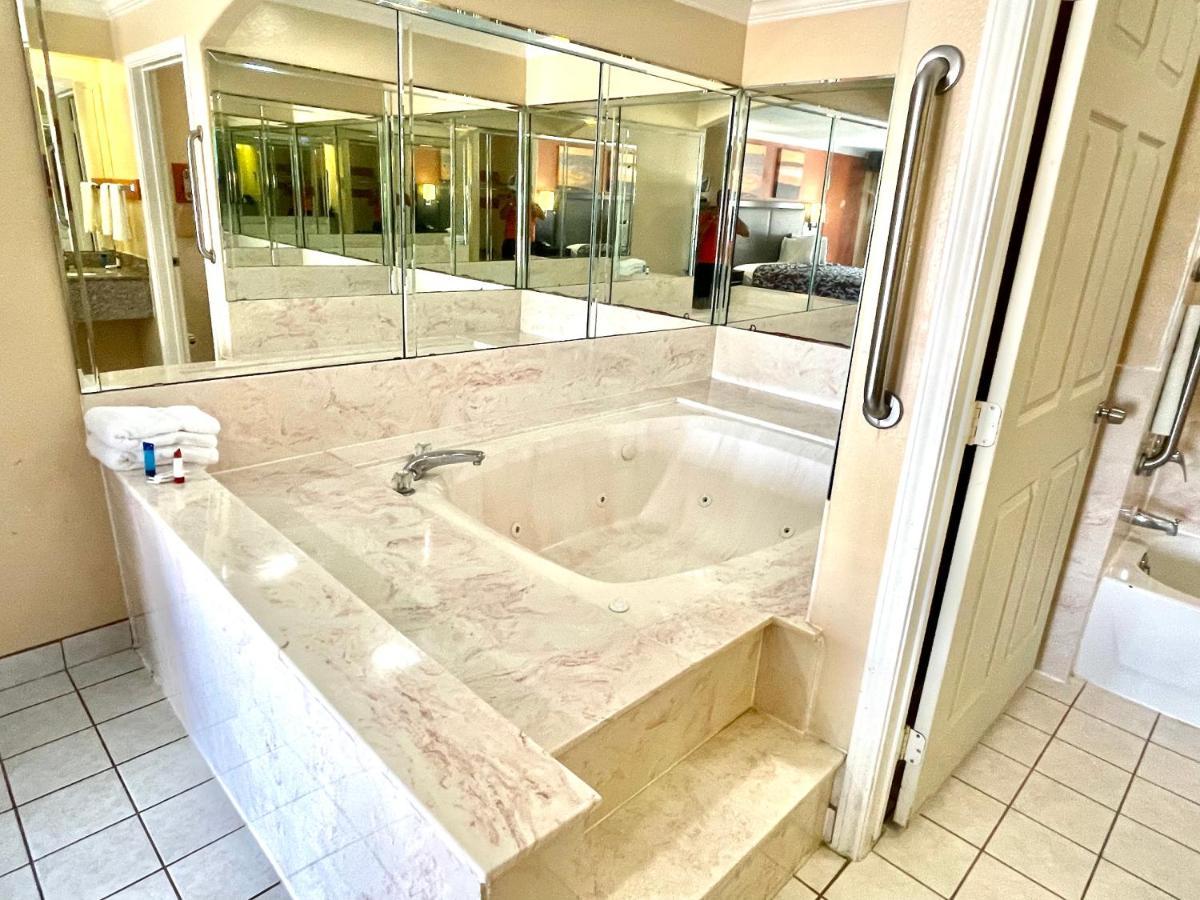 Hotel Luxury 3*