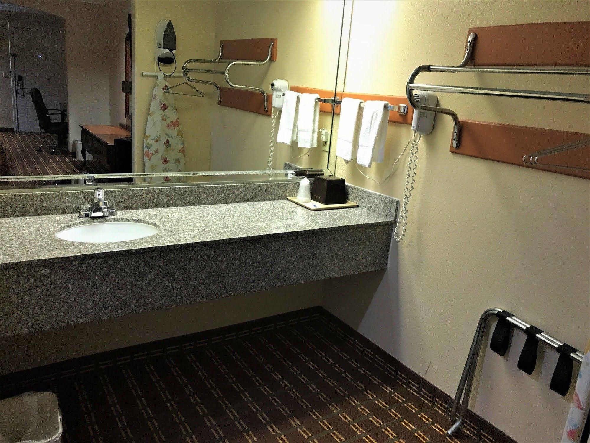 Luxury Hotel